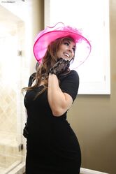 Леди тоже трахаться любят. Да еще как!