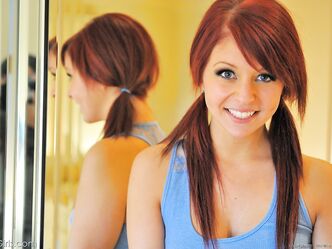 Я моделька, а не давалка!