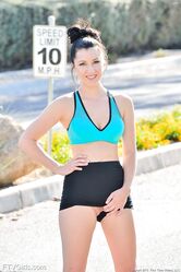 Бро, чтобы сделал, если бы ее в живую на улице встретил?