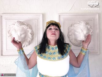 Я похожа на царицу?