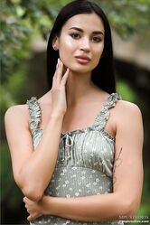 Я решила без трусиков прогуляться!